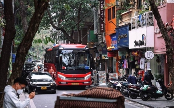 Phương án thí điểm hạn chế xe ô tô trên 16 chỗ hoạt động tại quận Hoàn Kiếm