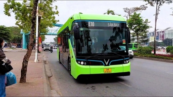 Hà Nội tăng cường 18 tuyến buýt kết nối đến Trung tâm Hội trợ triển lãm Quốc gia