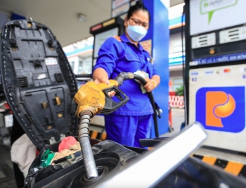 Giá xăng dầu đồng loạt tăng trở lại