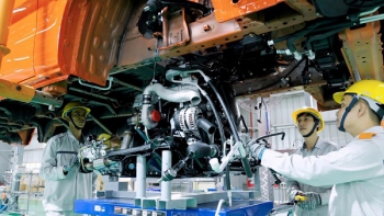 Góp ý dự thảo Báo cáo Chính trị Đại hội XIV của Đảng - Phát triển công nghiệp Việt Nam: Cần chiến lược nghiêm túc để bứt phá