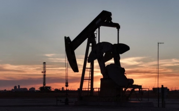 Căng thẳng hạ nhiệt đẩy giá dầu lao dốc