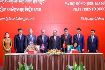 Việt Nam và Campuchia tăng cường hợp tác công tác Mặt trận