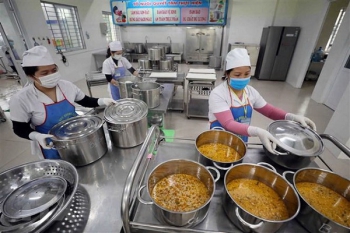Trách nhiệm khi để thực phẩm bẩn vào các bếp ăn tập thể, trong đó có trường học
