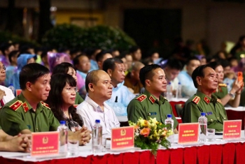 Khai mạc chuỗi sự kiện 'Tổ quốc bình yên'