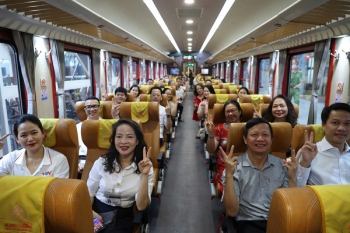 Chuyến tàu kết nối y tế chất lượng cao tới người dân