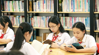 Học sinh toàn quốc được miễn phí sách giáo khoa từ năm học 2029 - 2030