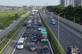 Hoàn thiện quy định về khoảng cách an toàn trên cao tốc phù hợp với điều kiện cầu, đường, mật độ giao thông