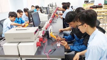 Đề xuất tăng tự chủ, đẩy mạnh số hóa đối với các trung tâm giáo dục nghề nghiệp, thường xuyên