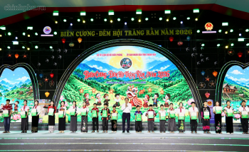 Đêm hội Trăng rằm toả sáng biên cương