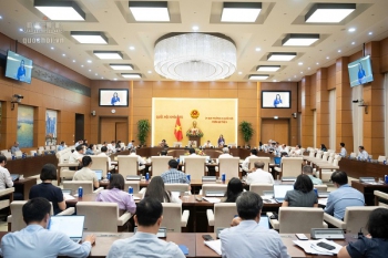 Cắt giảm điều kiện kinh doanh nhưng không giảm yêu cầu an toàn lao động