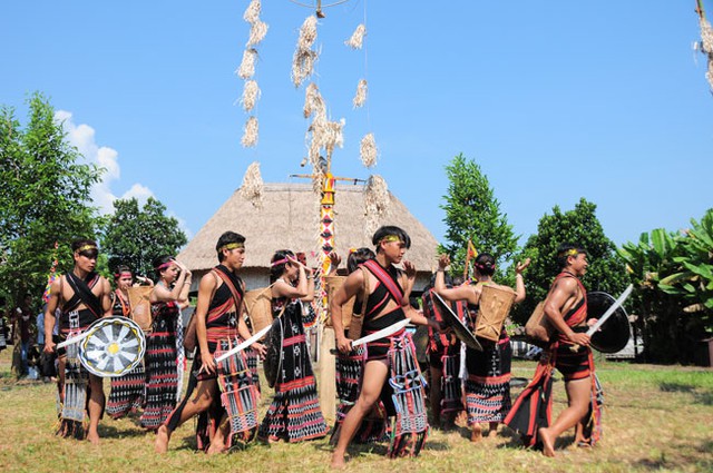 Không gian văn hóa Cơ Tu rộn ràng cuối tuần tại Thủ đô